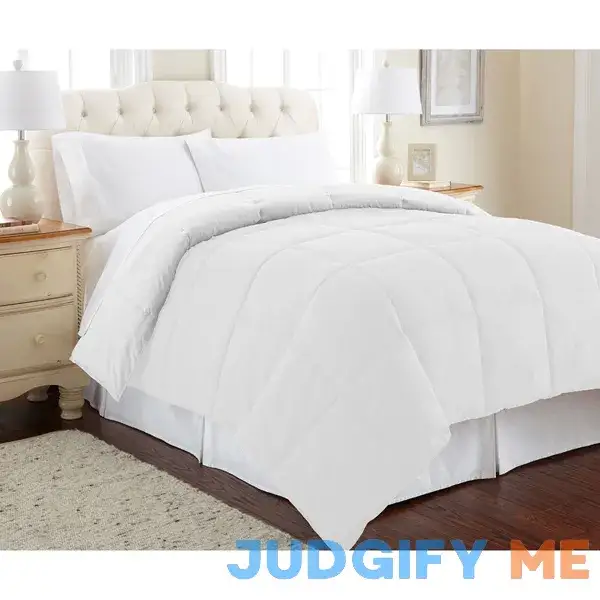 Modern Threads Down Alternative Reversible Comforter Modern Threads Down Alternative Reversible Comforter