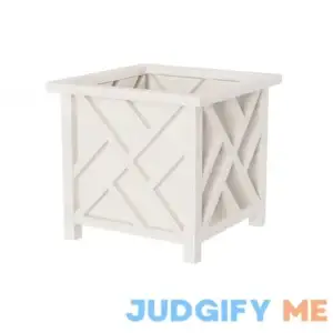 Nature Spring 14.75-in W x 13-in H White Plastic Contemporary/Modern Outdoor Planter 282722CGO