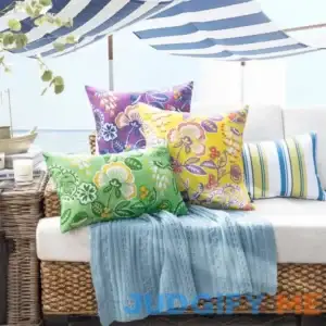 Outdoor Waterproof Floral Printed Decorative Throw Pillow for Patio Garden Red Barrel Studio