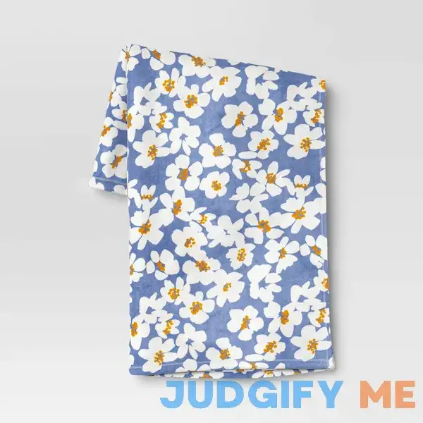 Room Essentials Floral Printed Plush Throw Blanket Room Essentials Floral Printed Plush Throw Blanket