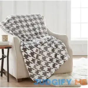 Member's Mark Lounge Throw