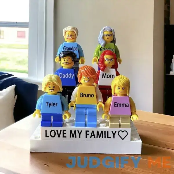 Family Personalized Figures Gift Your Text - Customized Gift for Mother or Father Customized mini figure/character Family Personalized Figures Gift Your Text - Customized Gift for Mother or Father Customized mini figure/character
