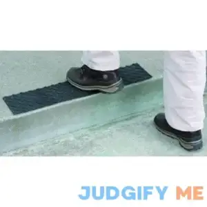 Western Safety 17 in. x 4 in. Self-Adhesive Rubber Safety Mat with Tread Surface