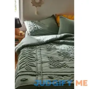 Jackie Tufted Comforter in Green Full/Queen at Urban Outfitters