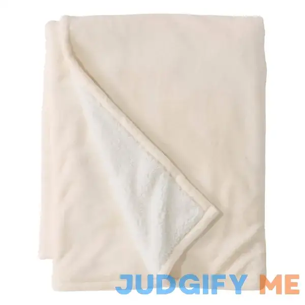 L.L.Bean Wicked Plush Sherpa Throw Large L.L.Bean Wicked Plush Sherpa Throw Large