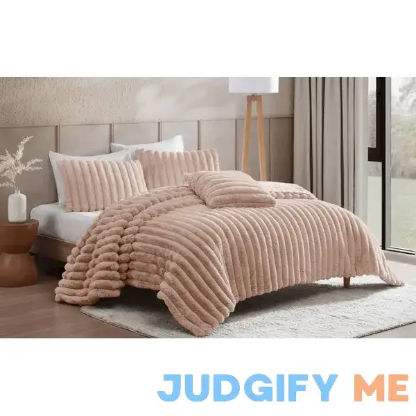 Bob's Discount Furniture Sofia 4 Piece Comforter Set Bob's Discount Furniture Sofia 4 Piece Comforter Set