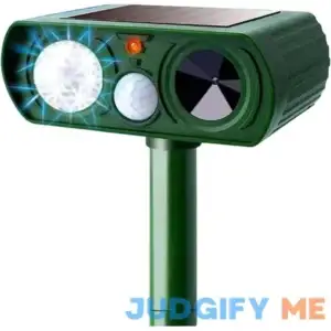 Animal Repellent Solar Powered Ultrasonic Animal Repellent Motion Sensor and Flashing Light Outdoor Weatherproof Farm Garden Lawn for Cat Dog Coyote