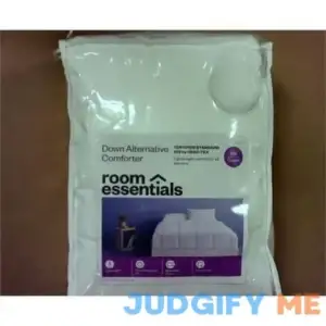 Room Essentials All Season Comforter Insert