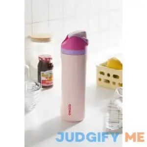 Owala UO Exclusive FreeSip 24 oz Water Bottle in Pink at Urban Outfitters