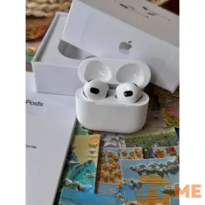 Apple Airpods 3rd Generation with MagSafe Wireless Charging Case White