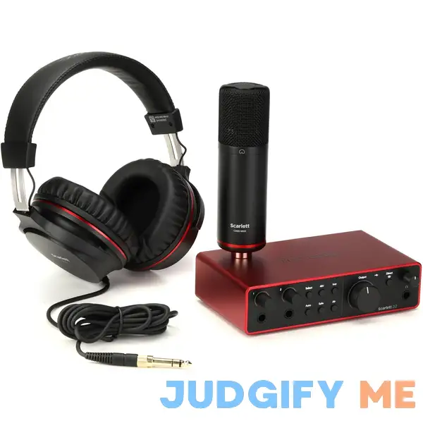 Focusrite Scarlett 2i2 Studio 4th Gen Recording Bundle Focusrite Scarlett 2i2 Studio 4th Gen Recording Bundle