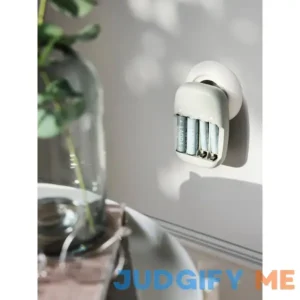 IKEA - STENKOL / LADDA battery charger and 4 batteries