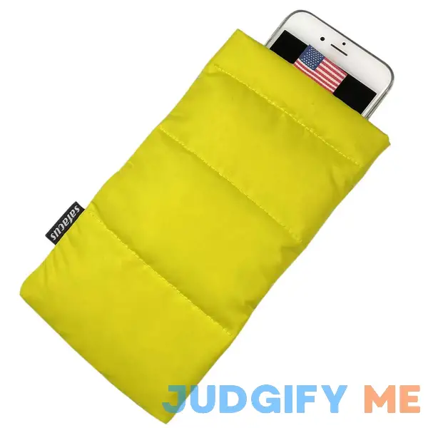 SAFACUS Thermal Phone Case Prevent OVERHEATING in The Sun Cellphone Pouch for Camping Prevents Freezing SAFACUS Thermal Phone Case Prevent OVERHEATING in The Sun Cellphone Pouch for Camping Prevents Freezing